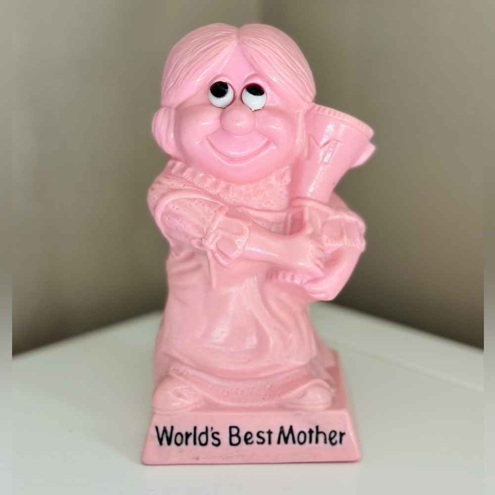 SALE 🌸 Vintage Russ Berrie “Worlds Best Mother”